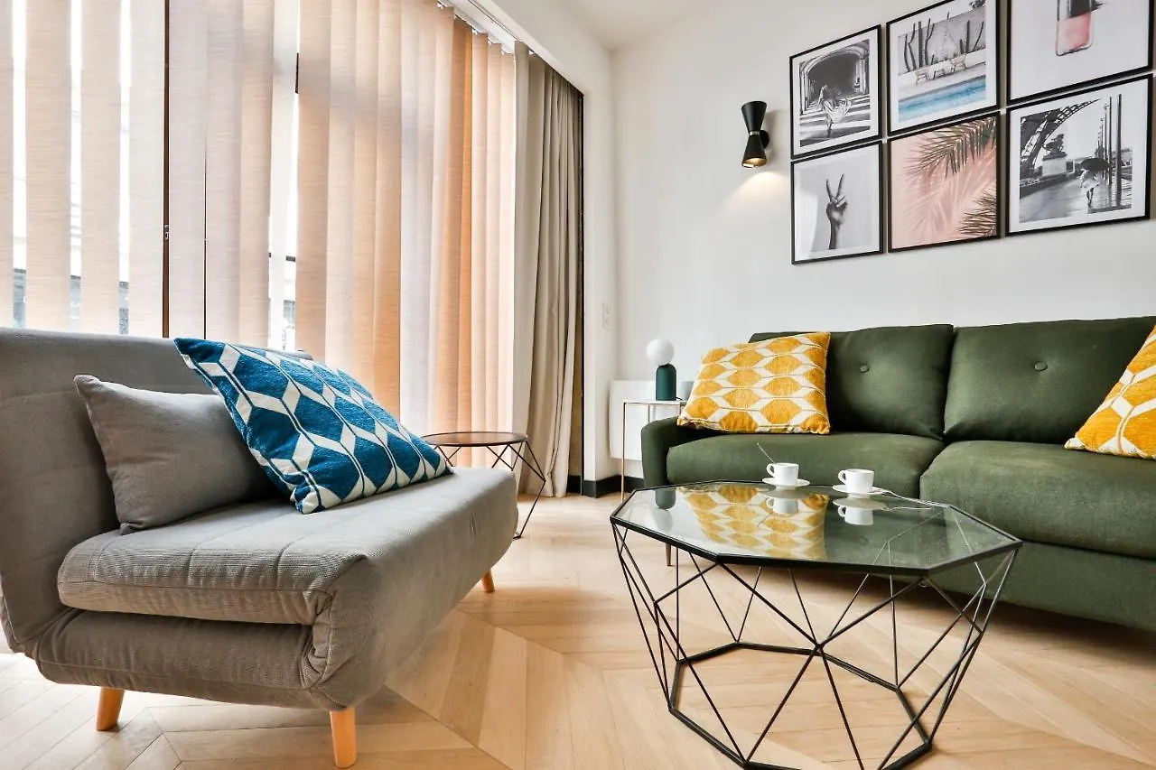 Apartamento Sweet Home Le Marais, Place Des Vosges 4Pers! París