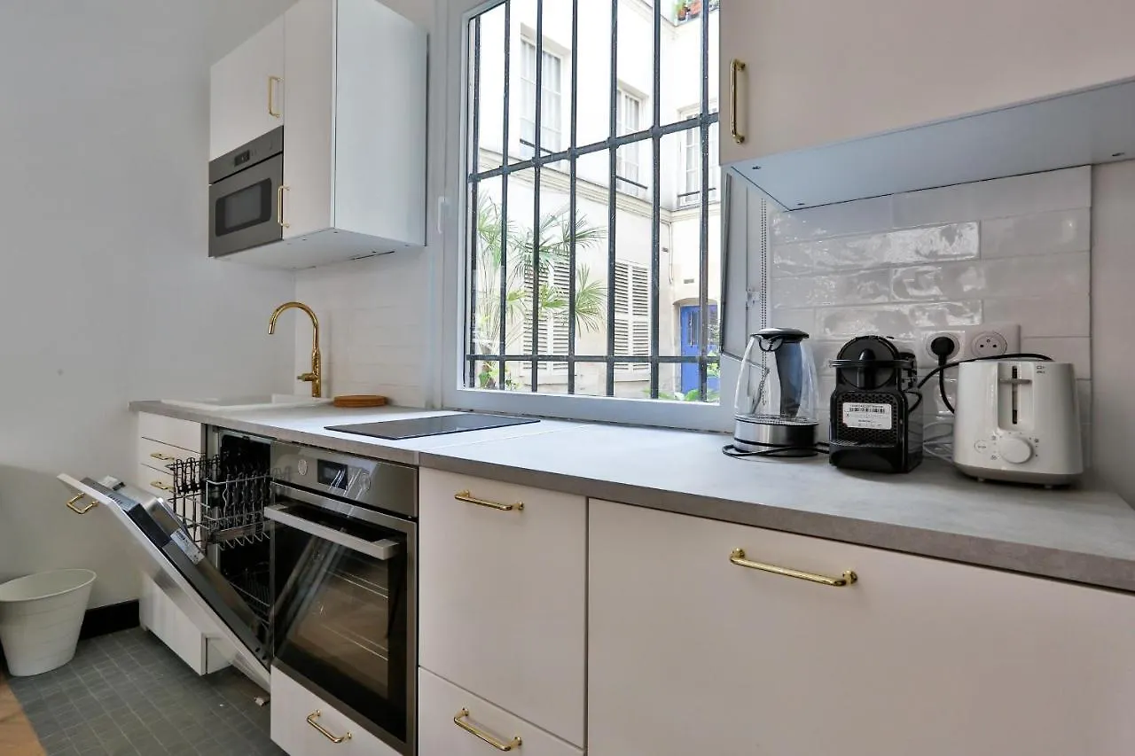 Sweet Home Le Marais, Place Des Vosges 4Pers! París Apartamento